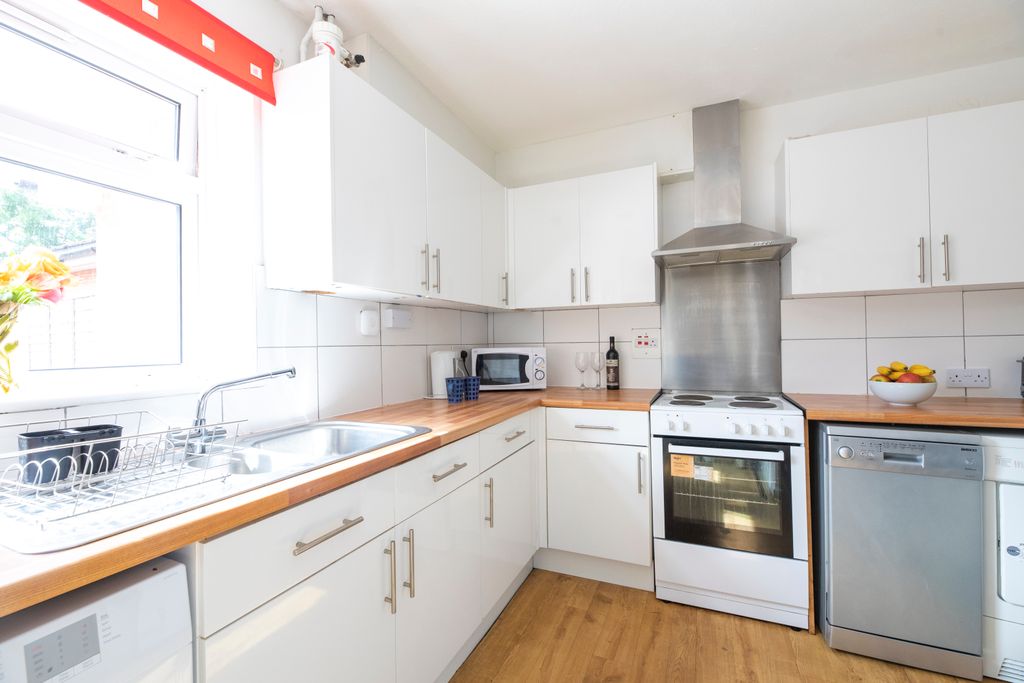 Property photo 2 of 10 1L3A3697