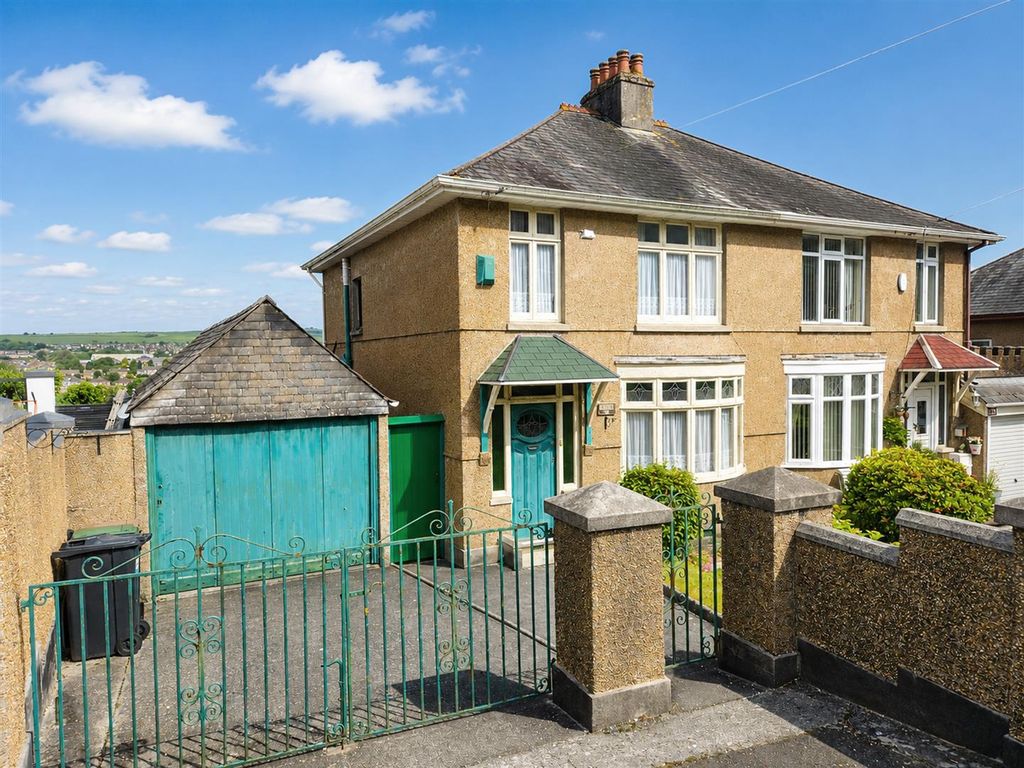 Property photo 1 of 14 Front Sunny.Jpg