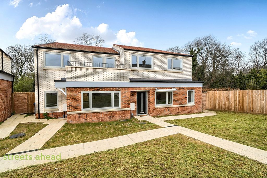 Property photo 2 of 19 8Dbe1c36-83Af-43c...
