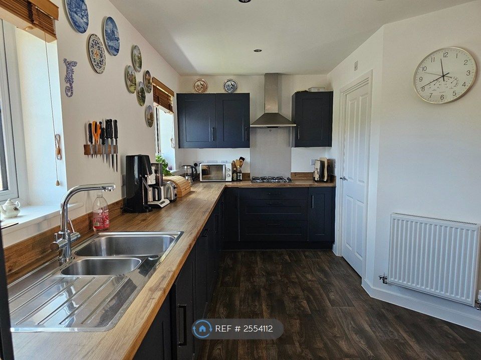 Property photo 2 of 23 Kitchen