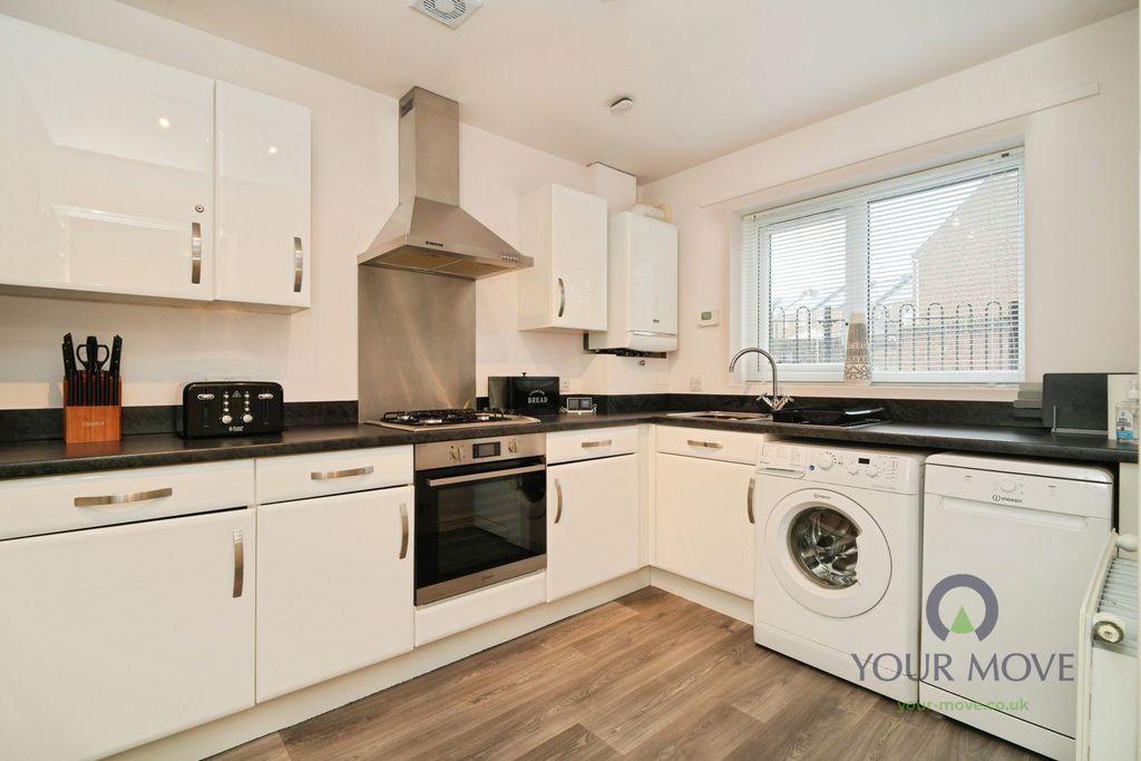 Property photo 2 of 10 Pbox-Img.Jpg