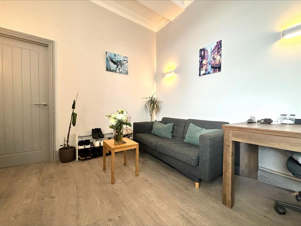 Property photo 3 of 6 Processed-B71C7A59-512D-4521-827C-D3224Ca92CC3.Jpe