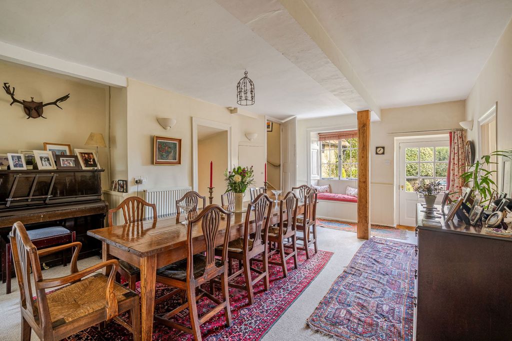 Property photo 3 of 24