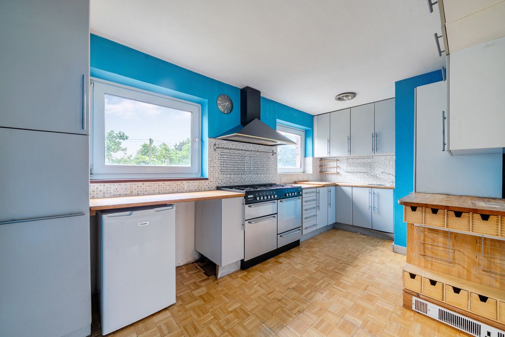 Property photo 2 of 20 1467797-15-6A1Edf...
