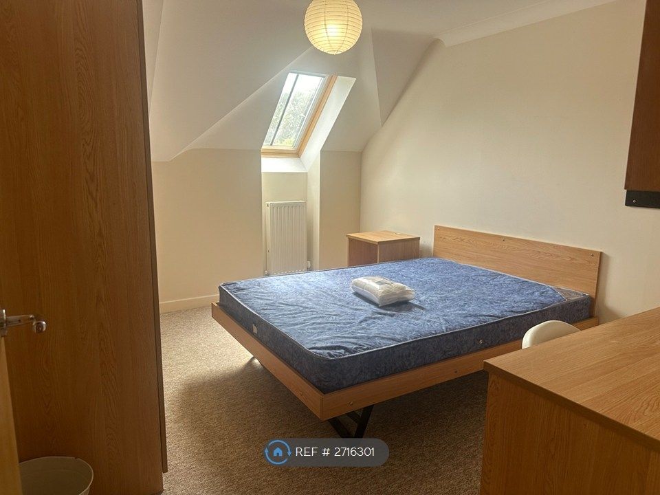 Property photo 2 of 9 Bedroom 1