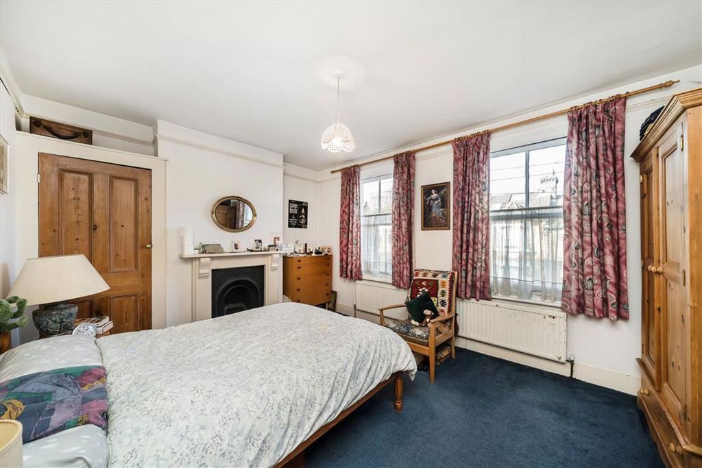 Property photo 3 of 9