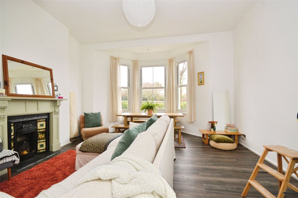 Property photo 3 of 12 Picture No. 04