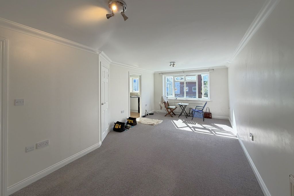 Property photo 2 of 12 Living Room