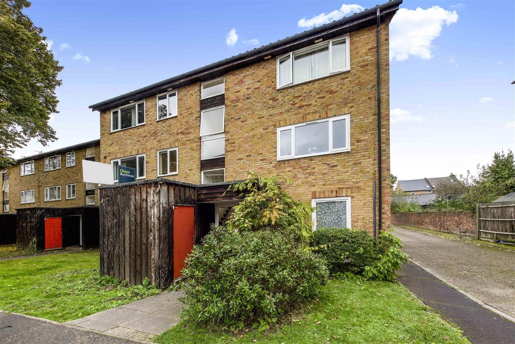 Property photo 1 of 12 1