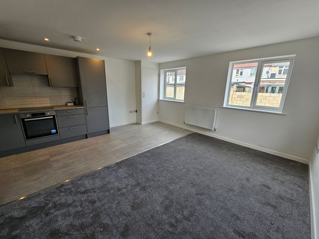 Property photo 1 of 9 Image