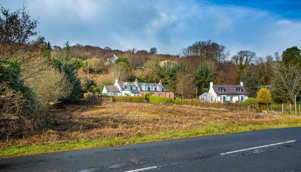 Property photo 1 of 10 3700860