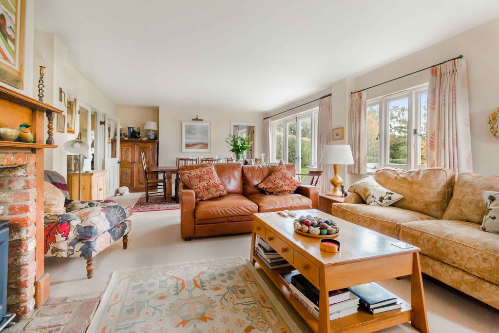 Property photo 3 of 41