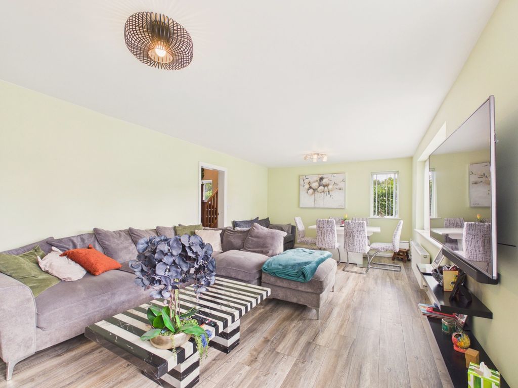 Property photo 2 of 29 5550566