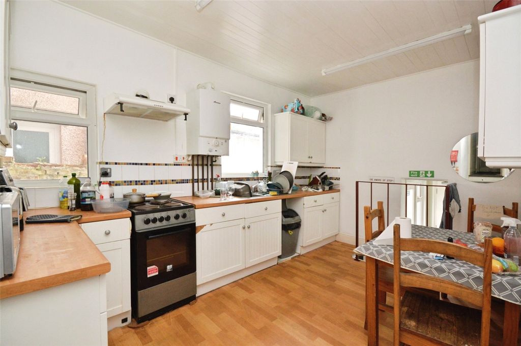 Property photo 3 of 13 Kitchen