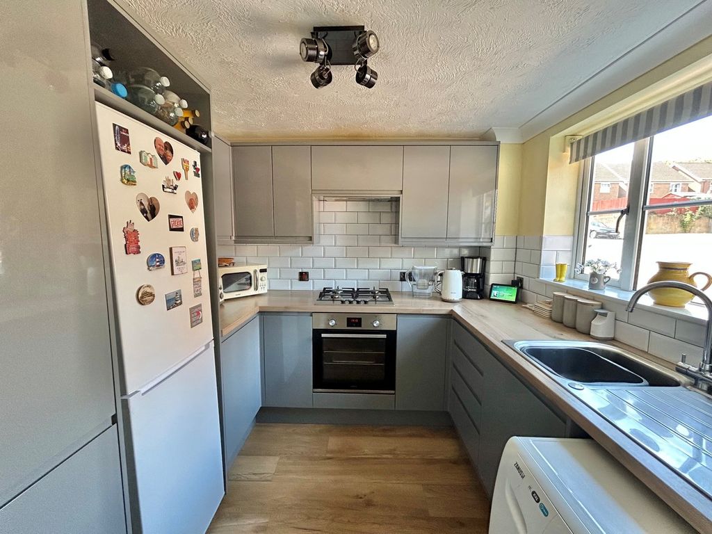 Property photo 3 of 15