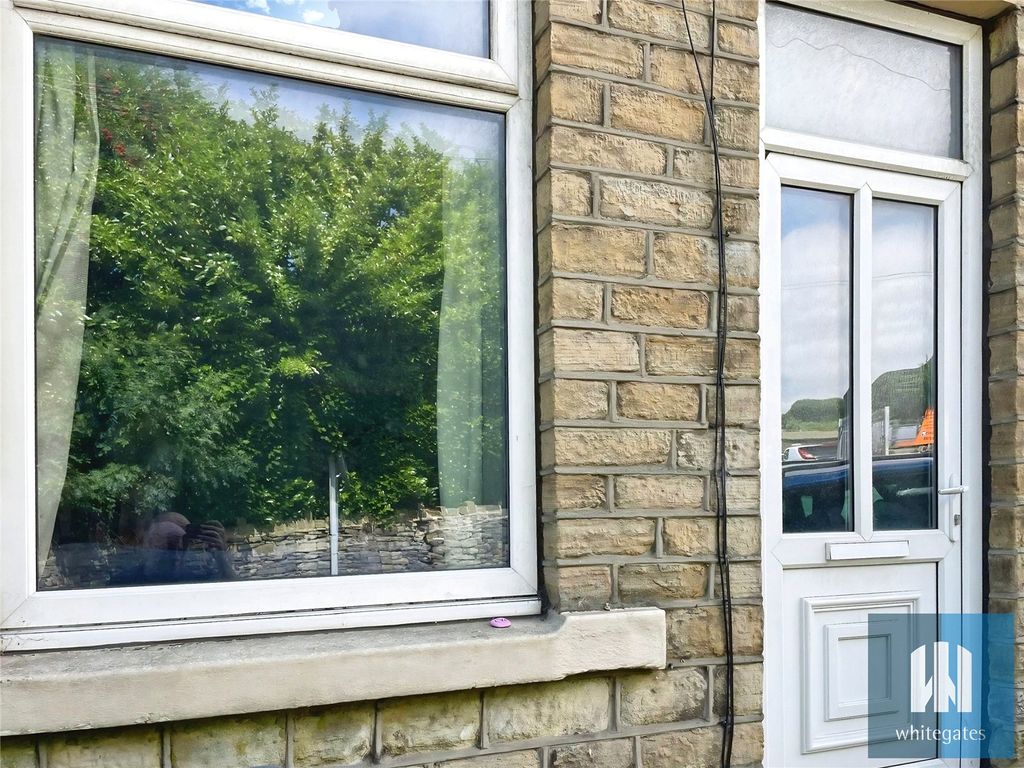 Property photo 2 of 8 Picture No. 27