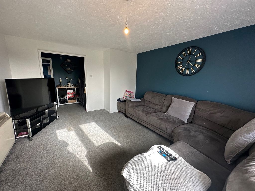 Property photo 3 of 13 Image