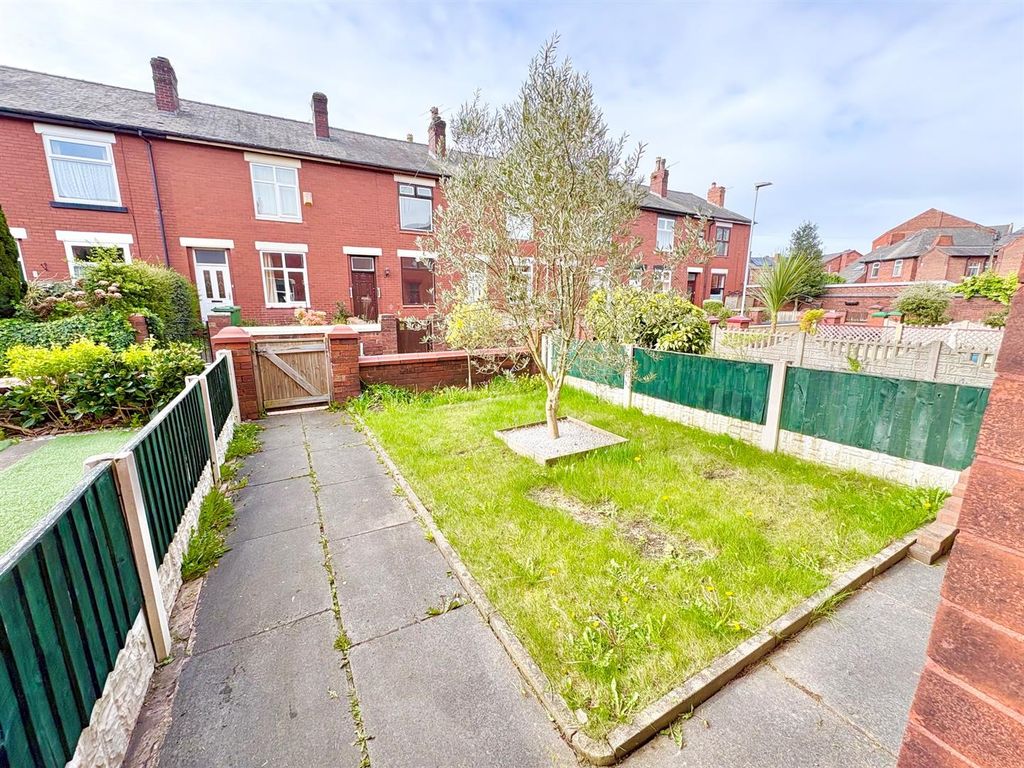 Property photo 2 of 9 Front Aspect.Jpg