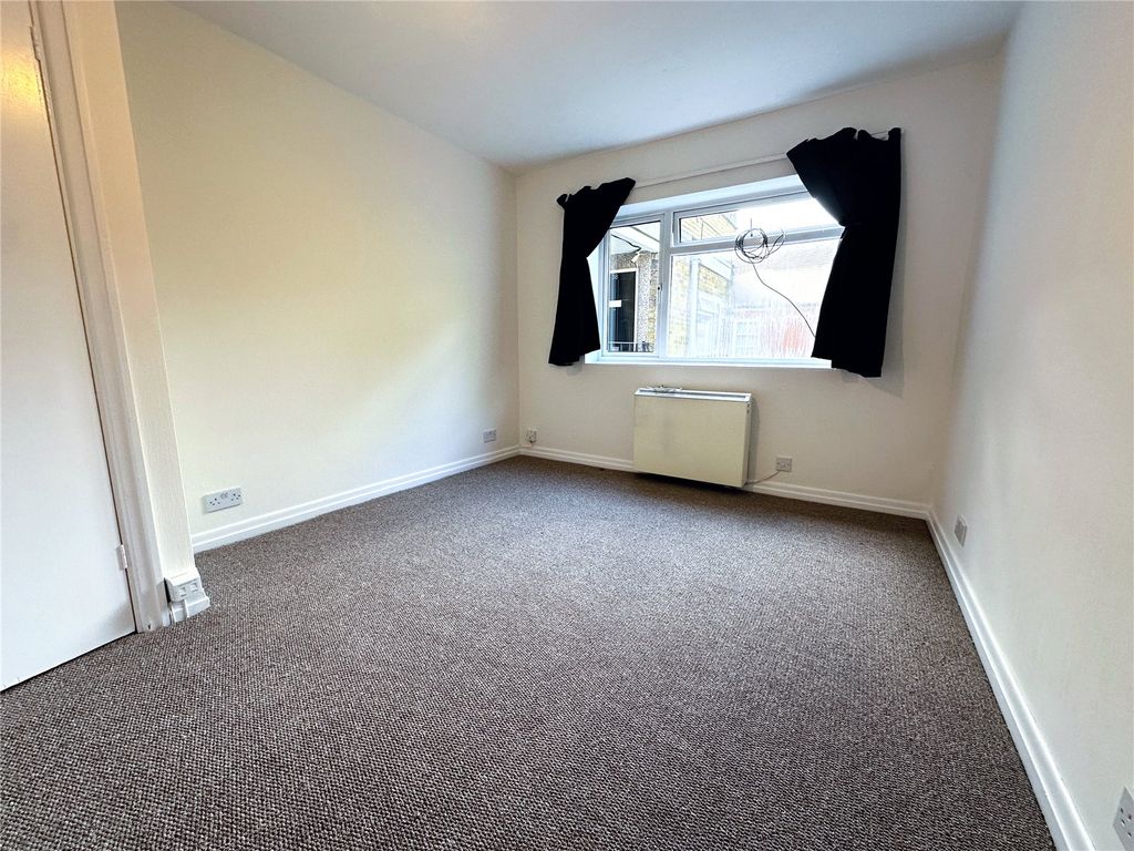 Property photo 3 of 12 Picture No. 25