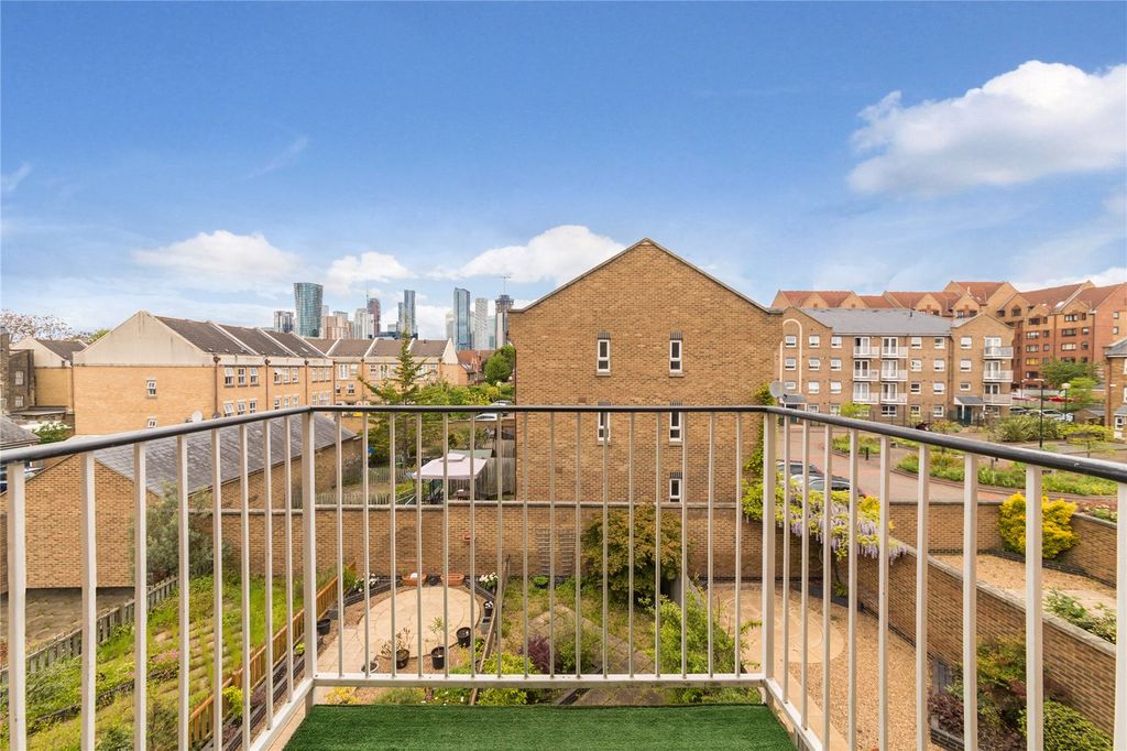 Property photo 2 of 14