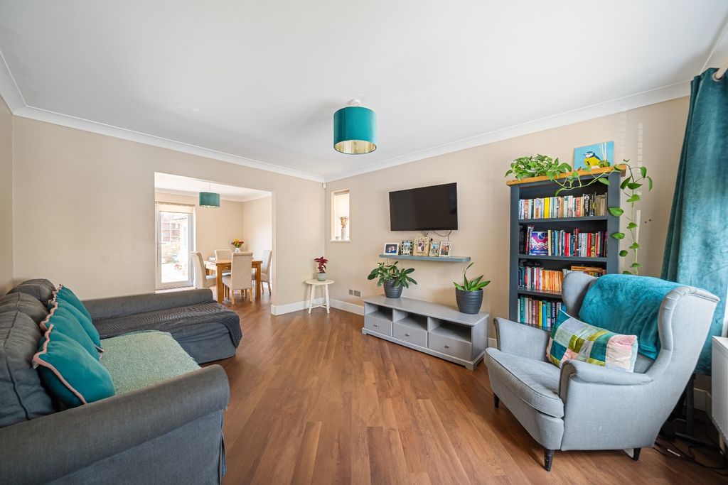 Property photo 3 of 18 5339664