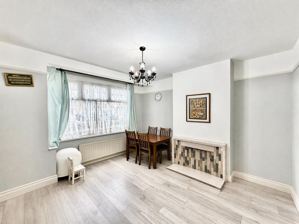 Property photo 2 of 11 Reception Room