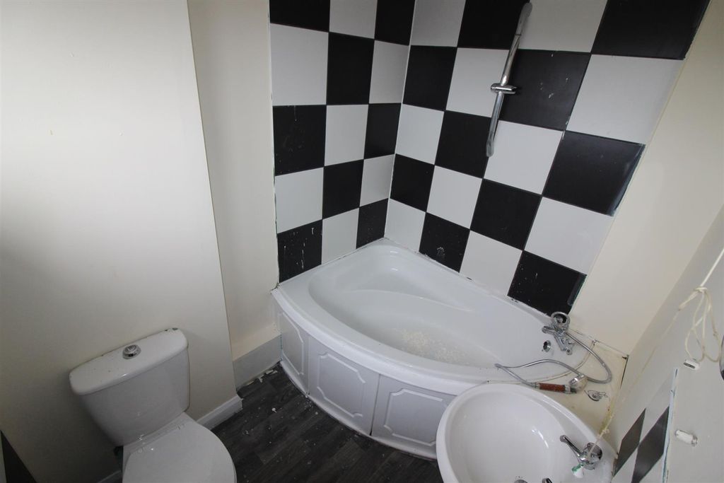 Property photo 2 of 11 Img_7988.Jpg