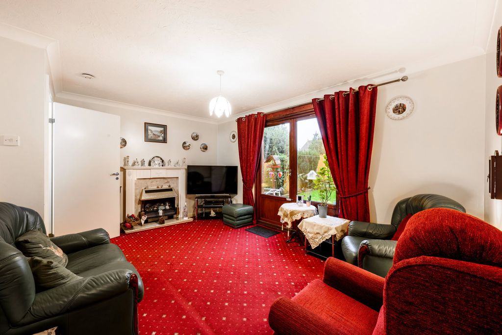 Property photo 2 of 16