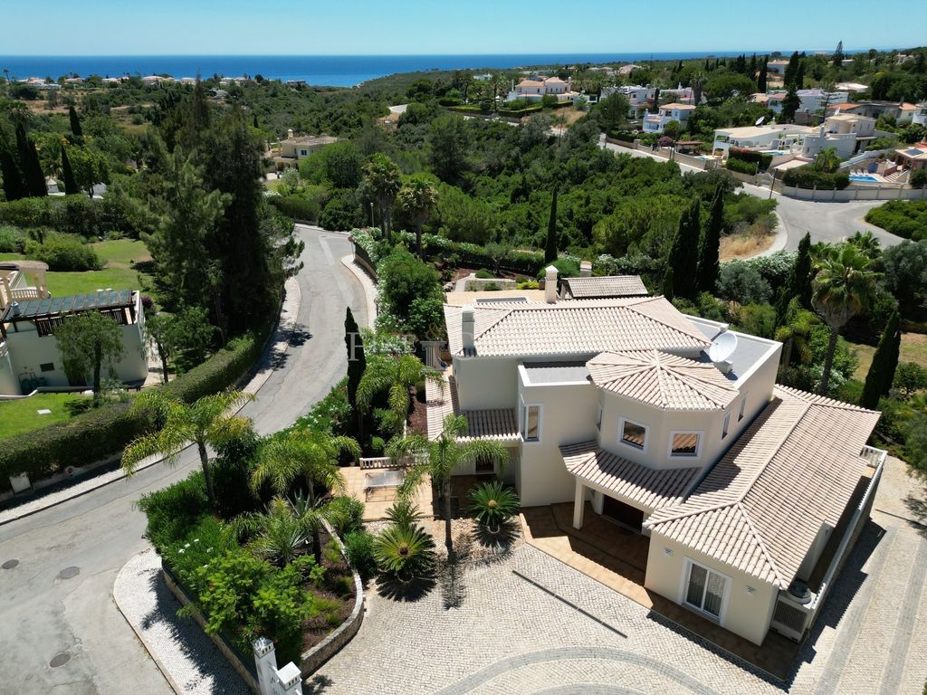 Property photo 2 of 30