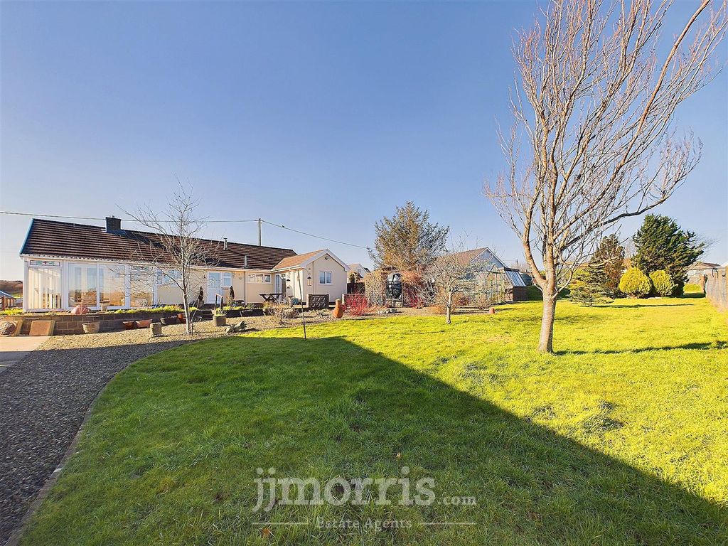 Property photo 1 of 51 Cam03686G0-Pr0244-Still034.Jpg