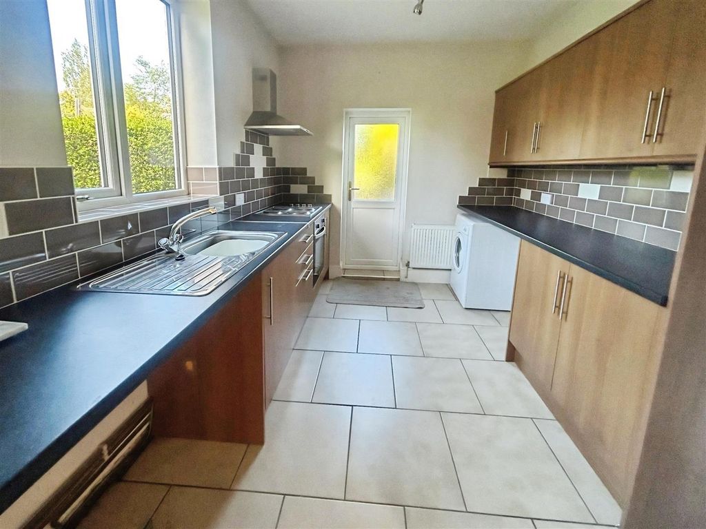 Property photo 3 of 10 5E70E8B4-12.Jpg
