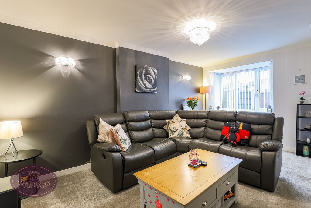 Property photo 2 of 24