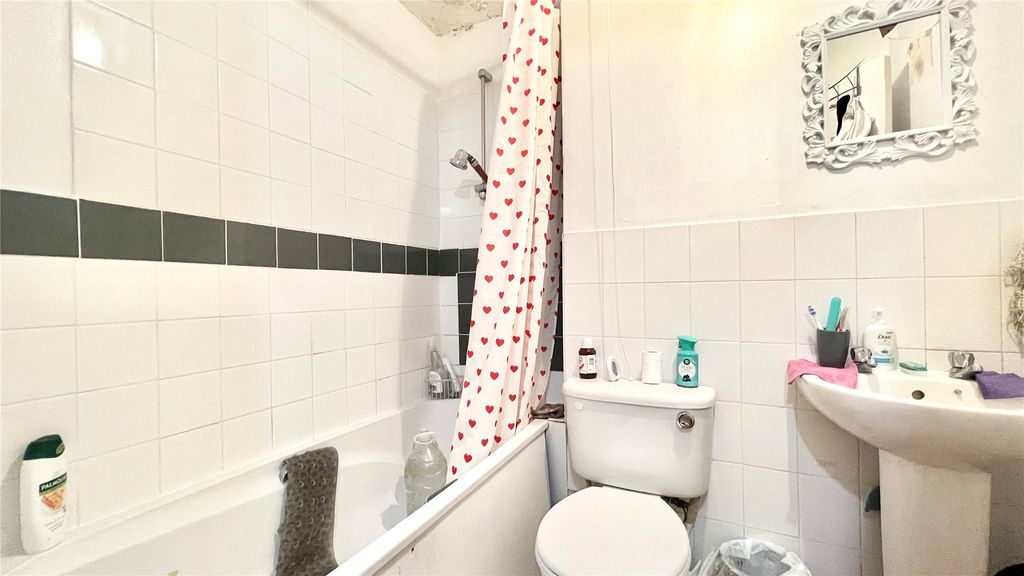 Property photo 3 of 6 Bathroom