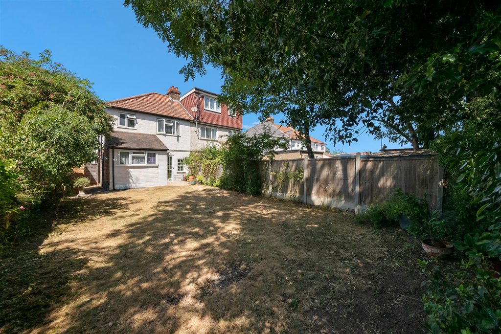Property photo 2 of 16 14