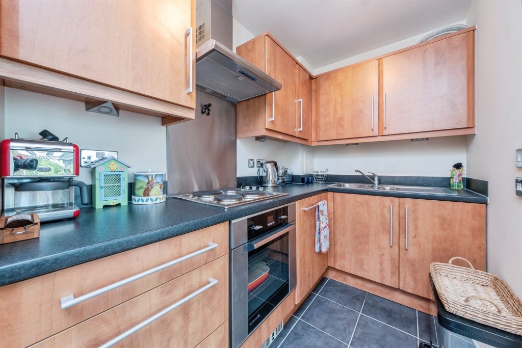 Property photo 2 of 12