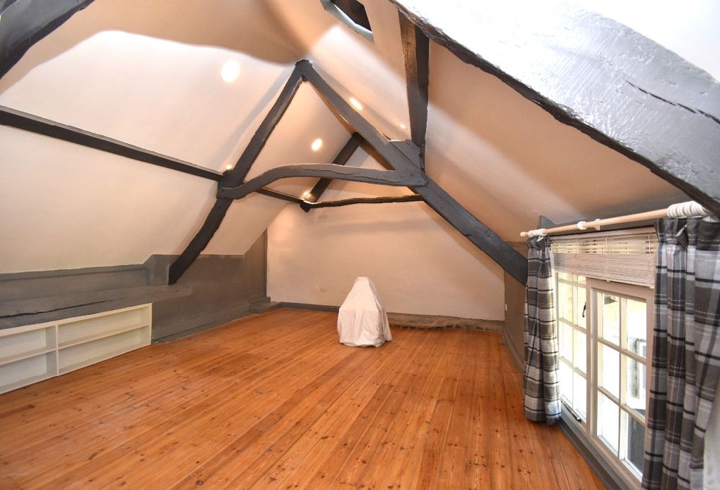 Property photo 2 of 5