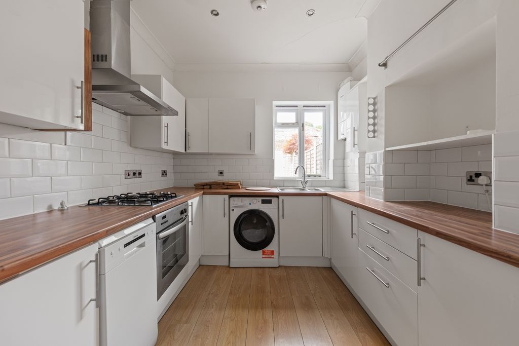 Property photo 3 of 13 094A3758
