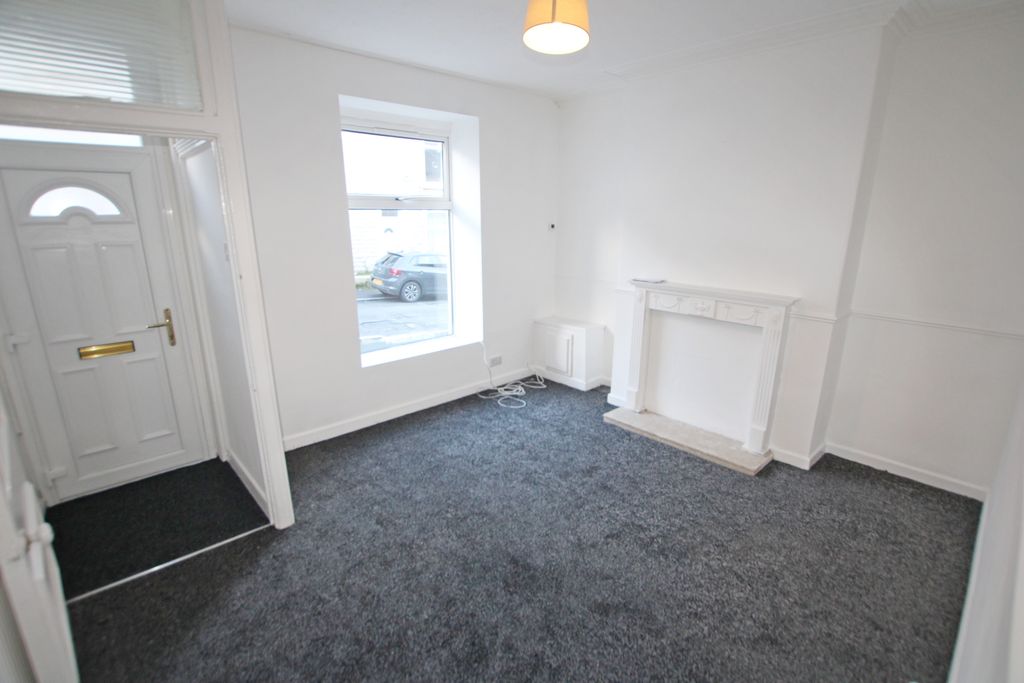 Property photo 2 of 6 2