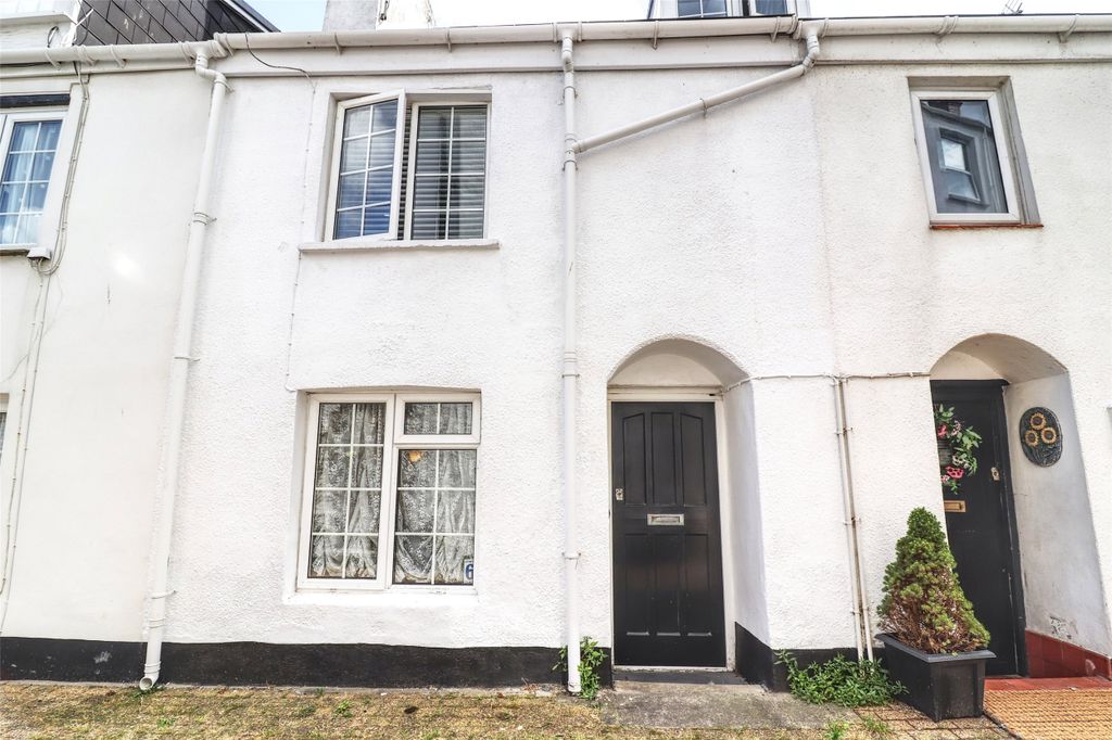 Property photo 1 of 11 1 - Picture No. 02