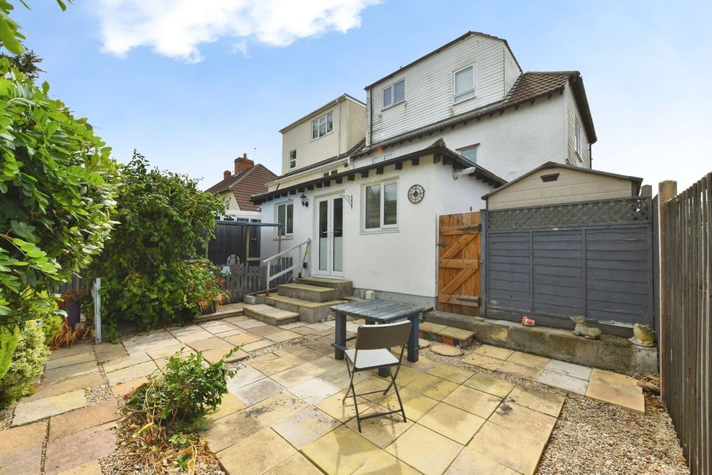Property photo 1 of 29