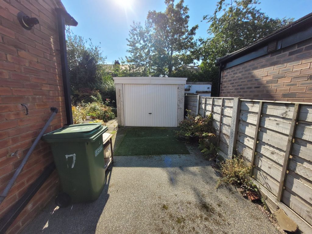 Property photo 3 of 5