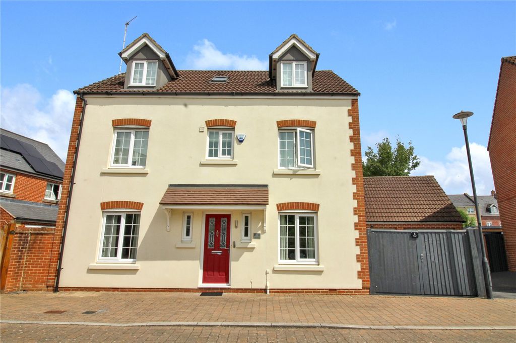 Property photo 1 of 25 Picture No. 23
