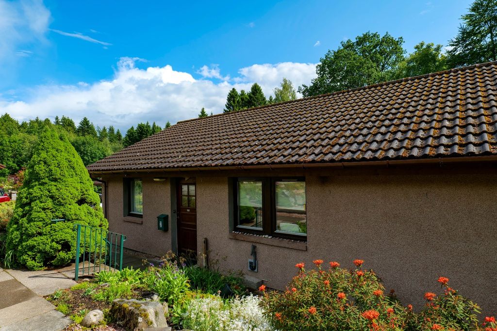 Property photo 1 of 39