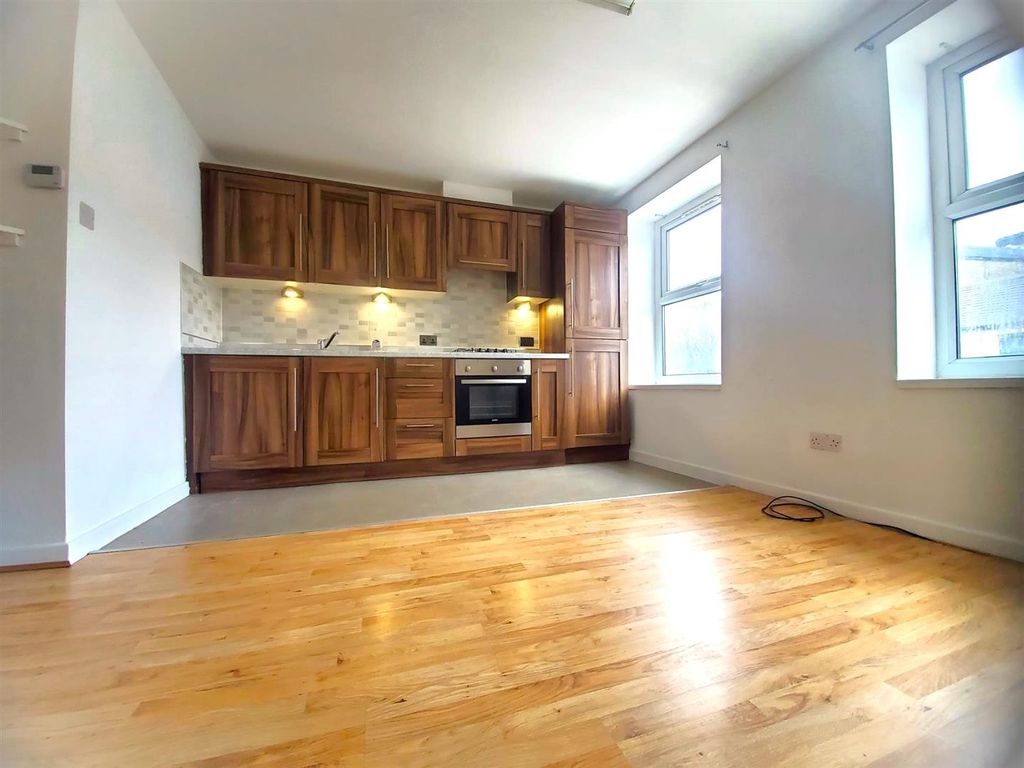 Property photo 2 of 8 Whatsapp Image 2026-03-20 At 5.09.48 Pm (2).Jpeg