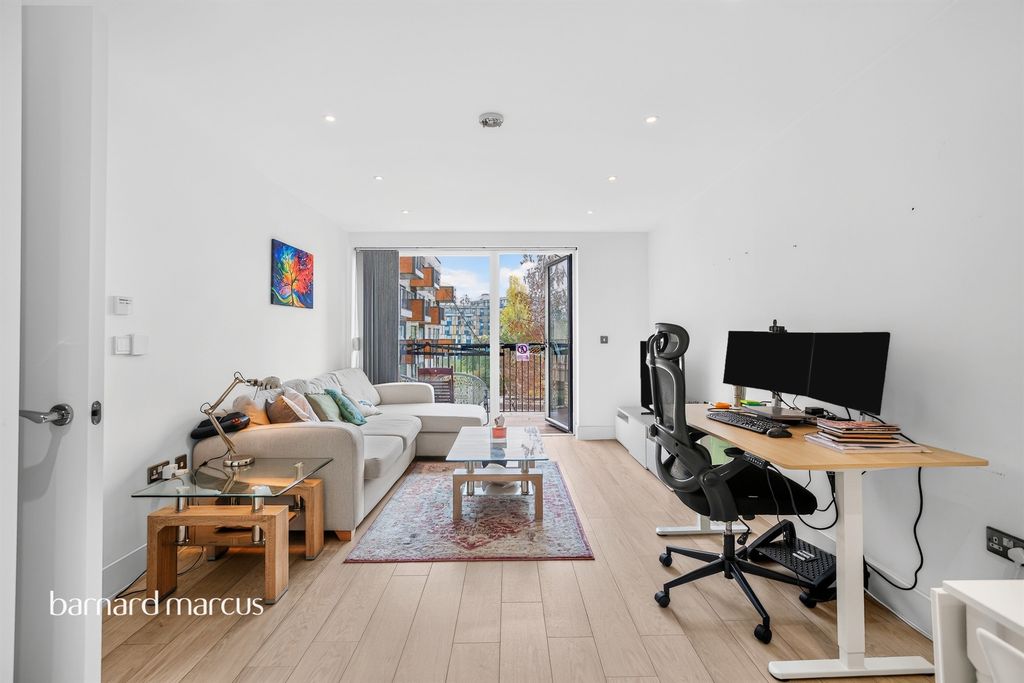 Property photo 3 of 10
