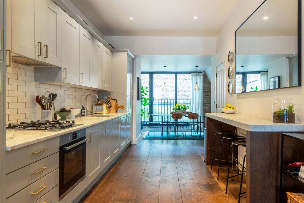 Property photo 3 of 9 Picture No. 21