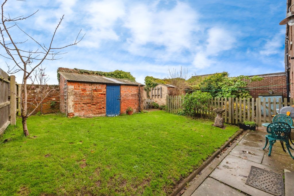 Property photo 3 of 16