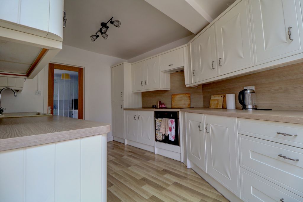 Property photo 3 of 23 Kitchen-Diner