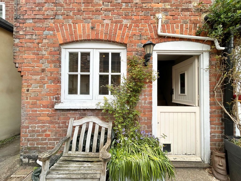 Property photo 1 of 24