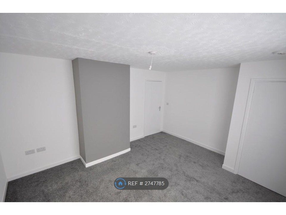 Property photo 3 of 11 Reception